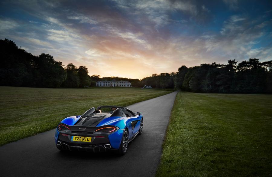  McLaren 570S Spider 2017 года  (UK) (фото 35 из 56)
